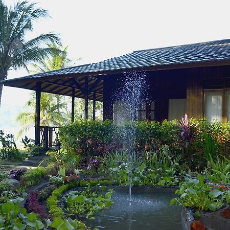 Kungkungan Bay Resort Bitung Exterior foto