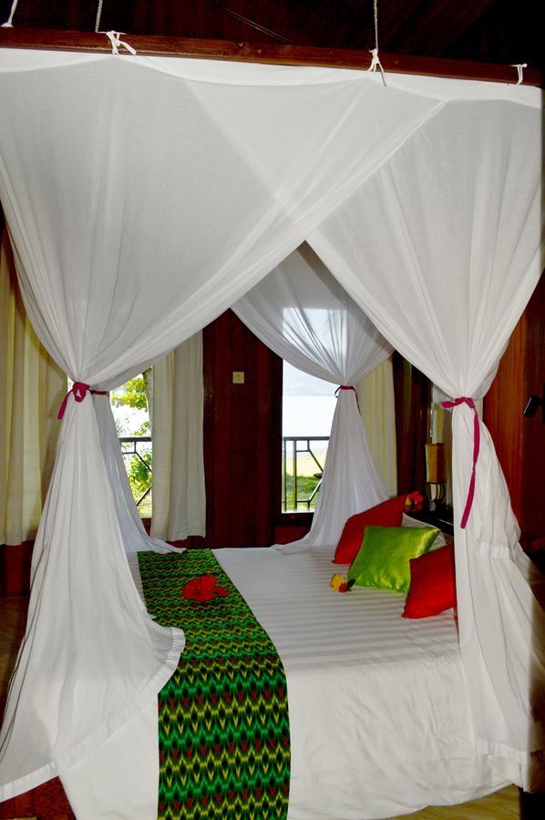 Kungkungan Bay Resort Bitung Exterior foto