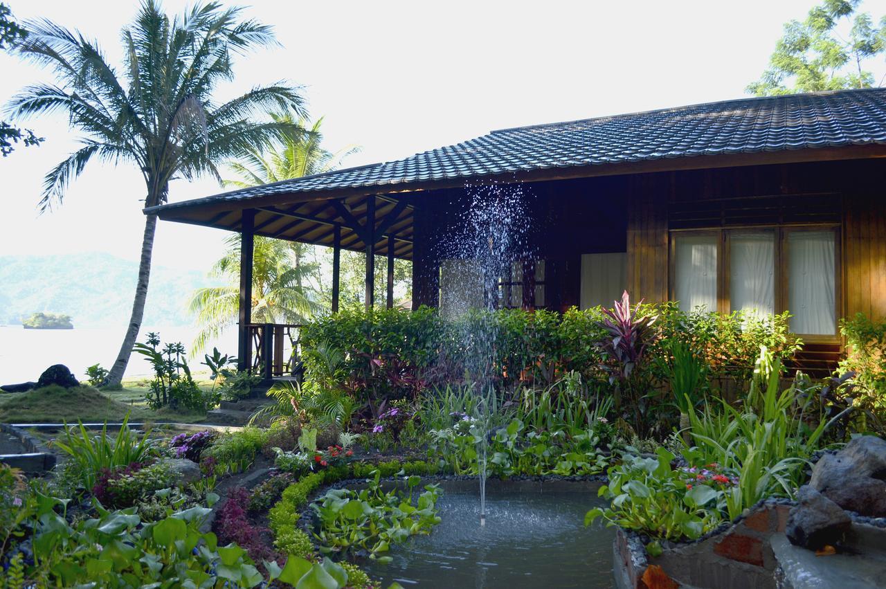 Kungkungan Bay Resort Bitung Exterior foto
